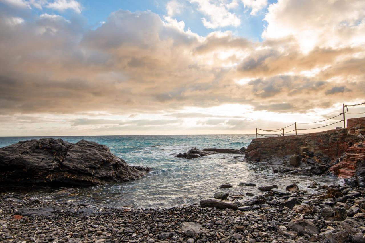 Appartamento Vicino Al Mare A Genova Nervi Bagian luar foto